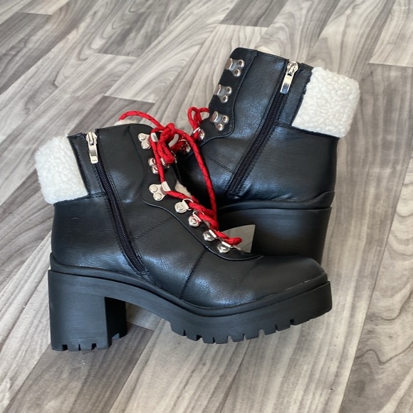 Nine West Quimbie 3 Heeled Sherpa Hiker Boots Leather Zip Red Laces Size 10M X-2 - Picture 4 of 7